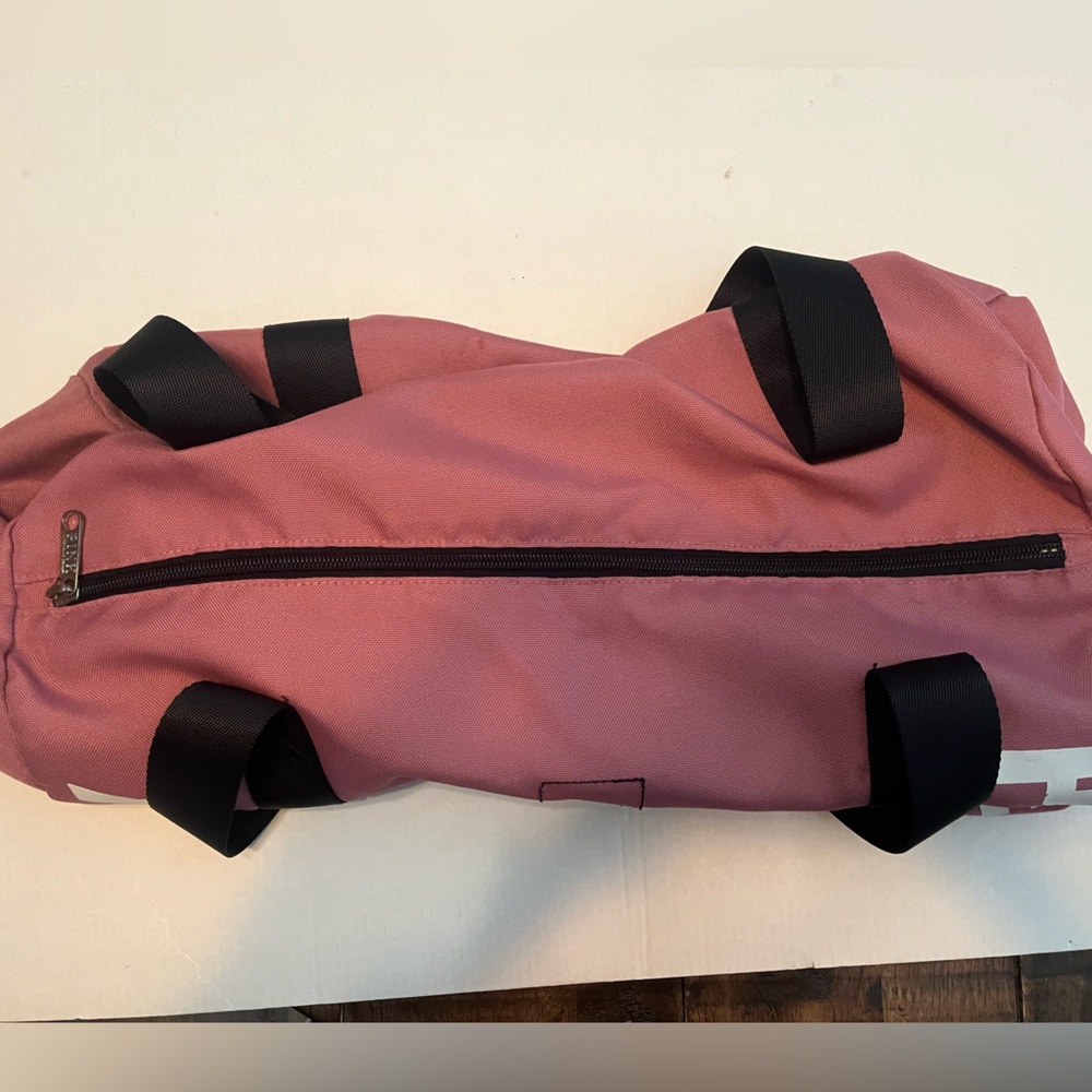 Pink Duffle Bag. - Picture 5 of 6